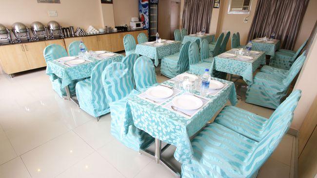 Hotel Crescent Inn Chennai Restoran fotoğraf