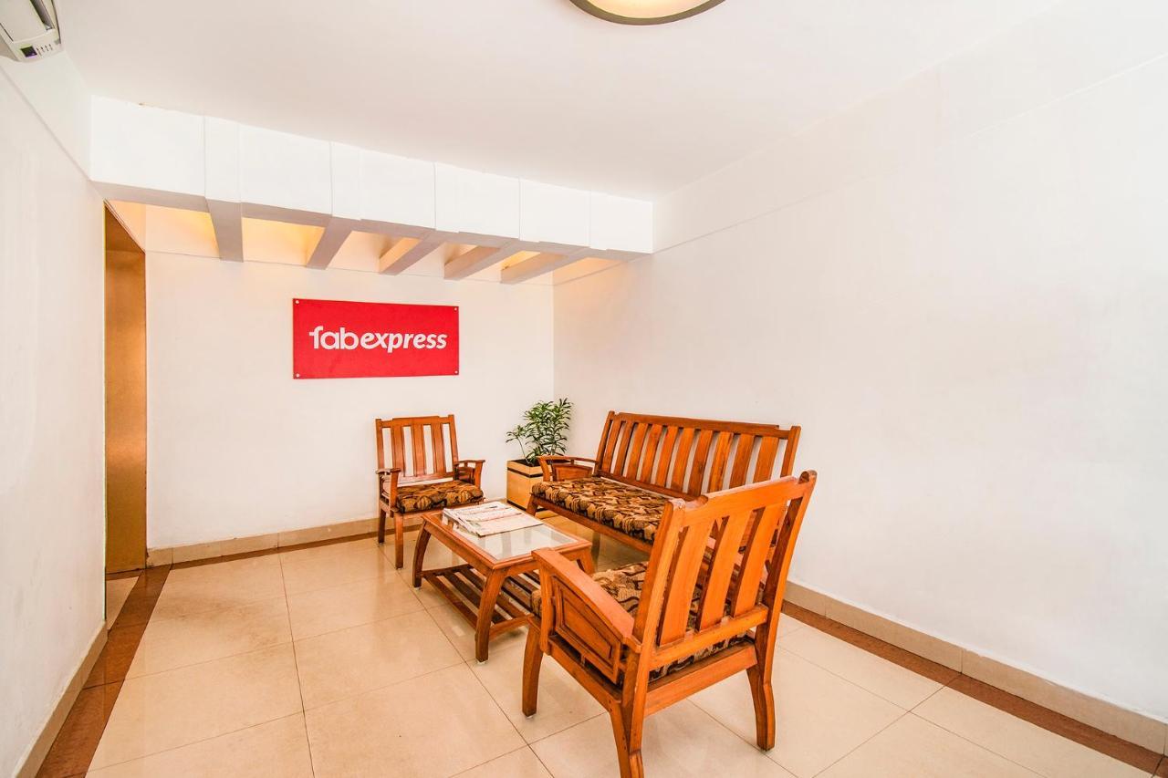 Hotel Crescent Inn Chennai Dış mekan fotoğraf